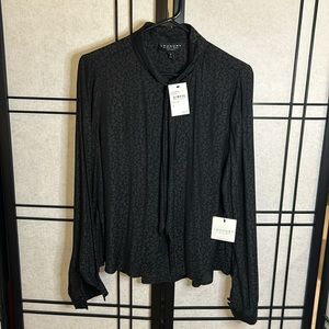 NWT Laundry by Shelli Segal Los Angeles Button down Blouse